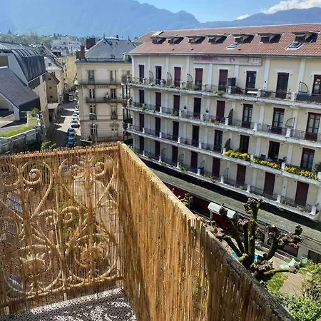 Daire Refait A Neuf En Hypercentre Avec Balcon